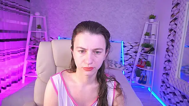 LittleJulii online show from 05.27.26