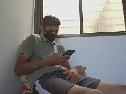 Roy3 2 online show from 04.07.26