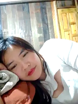 Snapshot of YAONIKUTE chatting on 04.21.26 YAONIKUTE online show from 04.21.26
