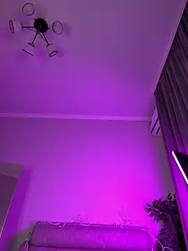 RedheadQueen  online show from 04.06.26