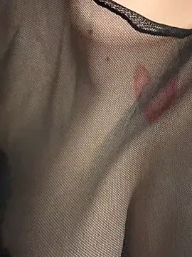 RedheadQueen  online show from 04.15.26