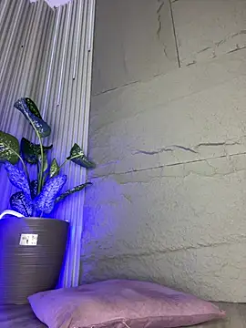 GiaRedd online show from 04.14.26