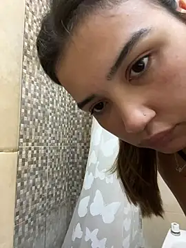 miicbebita online show from 04.17.26