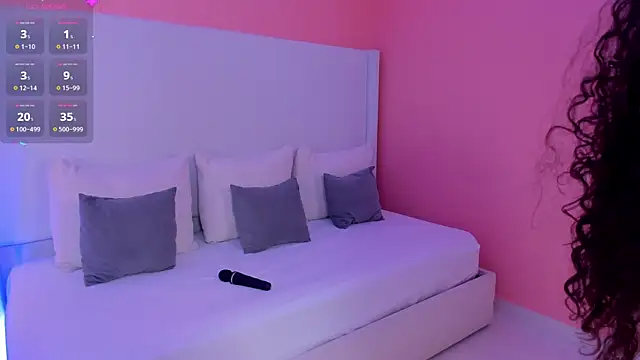 luna veega online show from 04.08.26