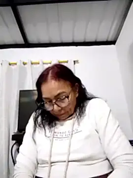 HOT LATINA20 online show from 03.28.26