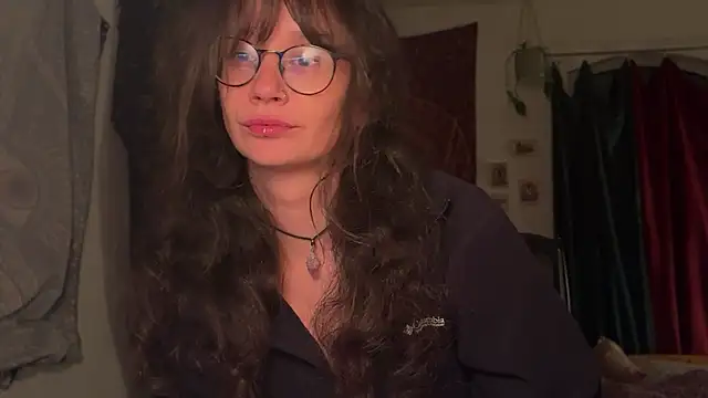 nyxo  online show from 04.02.26