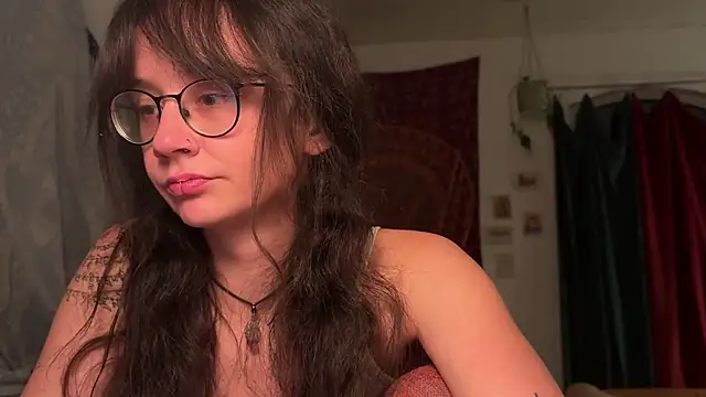 nyxo  online show from 04.06.26