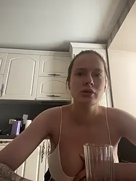 AuraaNova online show from 04.16.26