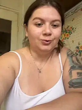 Nenssy555 online show from 04.10.26