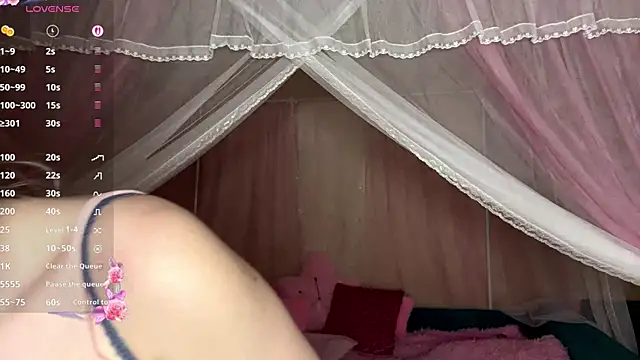 OnlyEva1 online show from 04.05.26