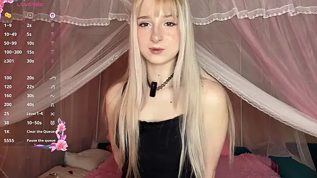 OnlyEva1 online show from 04.11.26