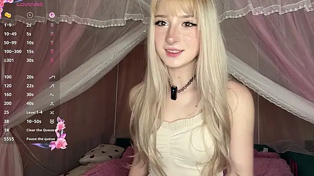 OnlyEva1 online show from 04.15.26