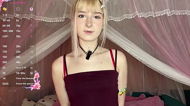 OnlyEva1 online show from 04.17.26