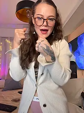 Tallulah Kinky online show from 04.17.26