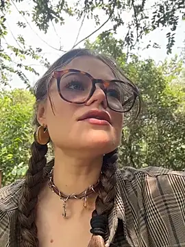 Tallulah Kinky online show from 06.18.26