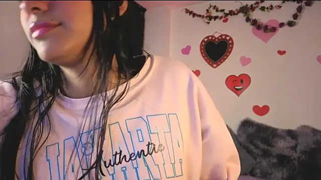 PaulaCutexs online show from 03.25.26