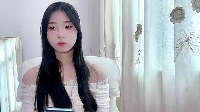 yiyibaby2026 online show from 04.13.26