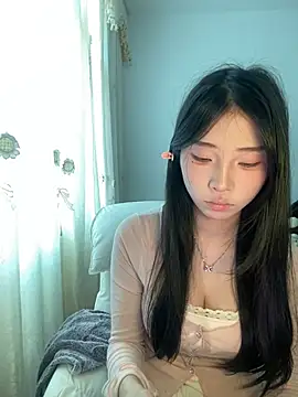 yiyibaby2026 online show from 04.14.26