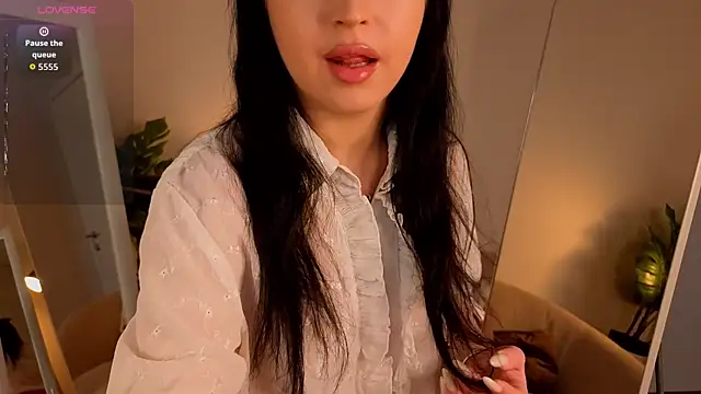 Tora Dora  online show from 04.15.26