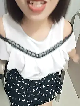 zxc81830 online show from 04.01.26