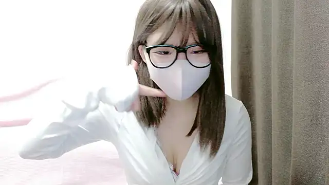 Snapshot of ichigonoiichan chatting on 07.17.26 ichigonoiichan online show from 07.17.26