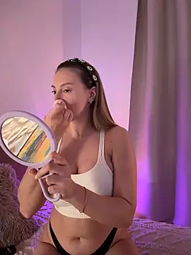 Snapshot of EvaRyen_ chatting on 03.19.26 EvaRyen online show from 03.19.26