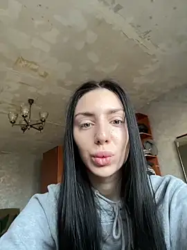 Snapshot of MishellKins chatting on 03.14.26 MishellKins online show from 03.14.26