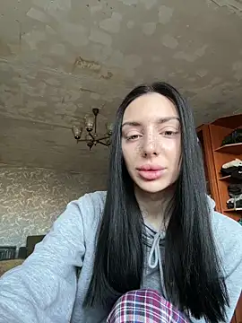 Snapshot of MishellKins chatting on 03.15.26 MishellKins online show from 03.15.26