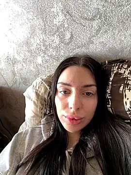 Snapshot of MishellKins chatting on 04.12.26 MishellKins online show from 04.12.26