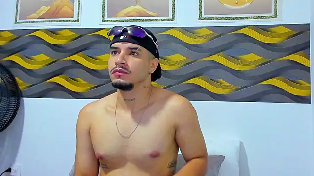 Leon Hotx online show from 03.19.26