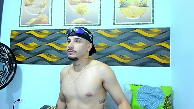 Leon Hotx online show from 04.06.26