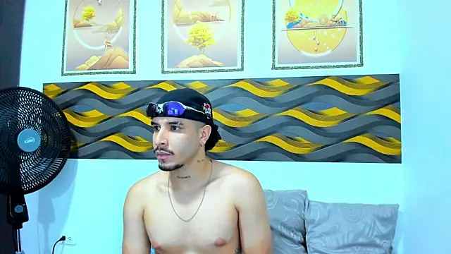 Leon Hotx online show from 05.05.26