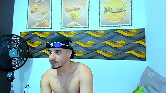 Leon Hotx online show from 05.08.26