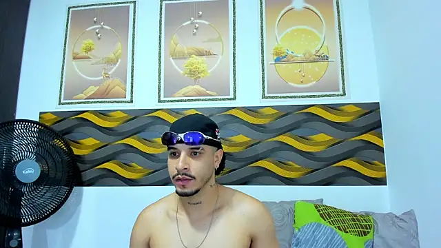 Leon Hotx online show from 05.16.26