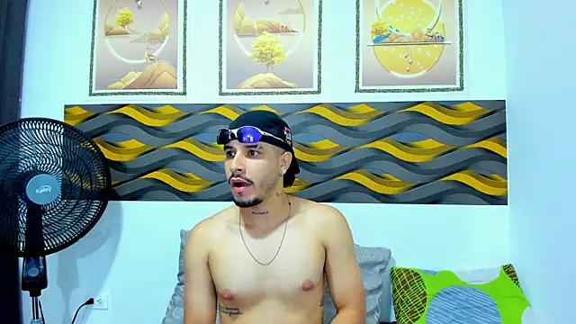 Leon Hotx online show from 05.17.26