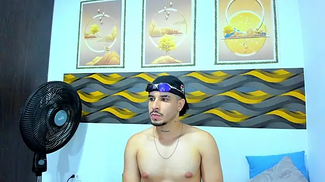 Leon Hotx online show from 05.20.26