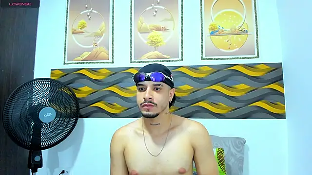 Leon Hotx online show from 06.01.26