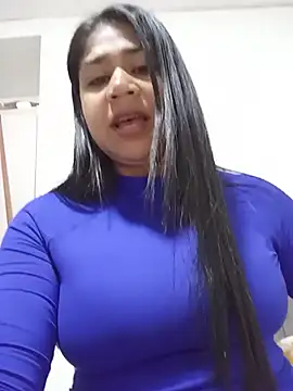 Snapshot of LexyJohnnes_ chatting on 04.11.26 LexyJohnnes online show from 04.11.26