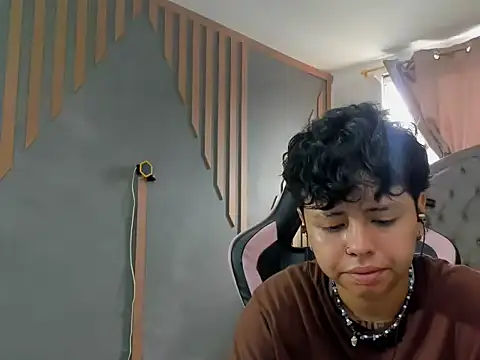 NikiEvanz online show from 03.29.26