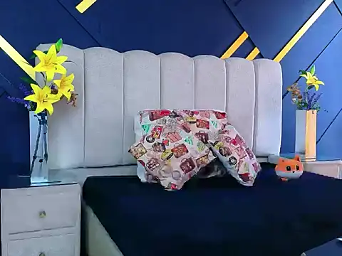 NikiEvanz online show from 04.08.26