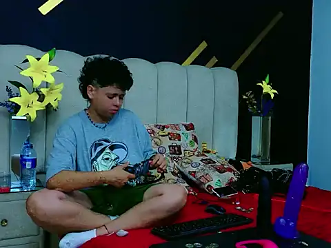 NikiEvanz online show from 04.11.26