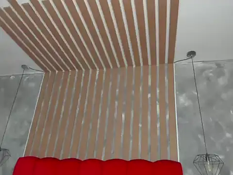 NikiEvanz online show from 04.13.26