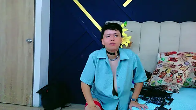 NikiEvanz online show from 04.16.26