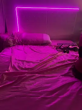 Shynesse21 online show from 04.06.26