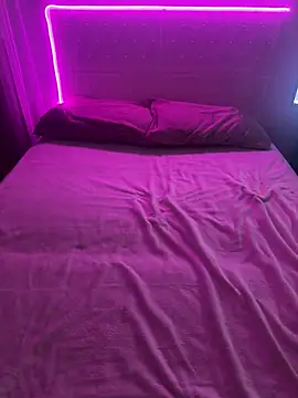 Shynesse21 online show from 04.11.26