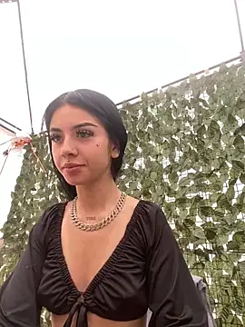 Snapshot of afrodita_pinkk chatting on 04.16.26 afrodita pinkk online show from 04.16.26