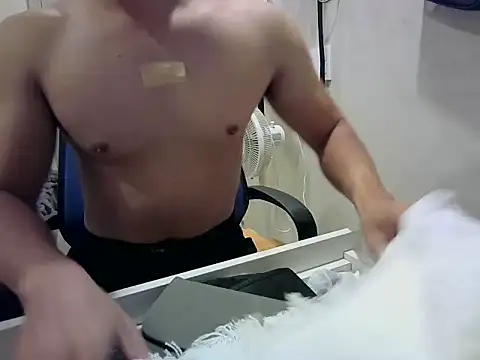 ZhangQing95 online show from 04.17.26