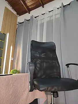 Oliver bigblack cock online show from 05.25.26