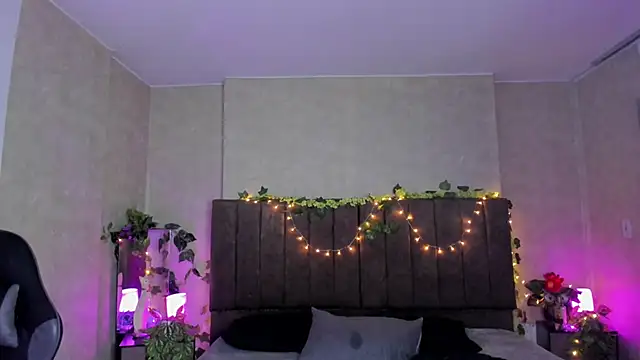 Julieth Caandy online show from 04.12.26