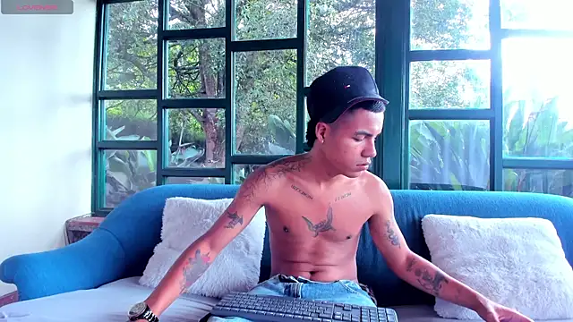 StivennCardona online show from 03.26.26